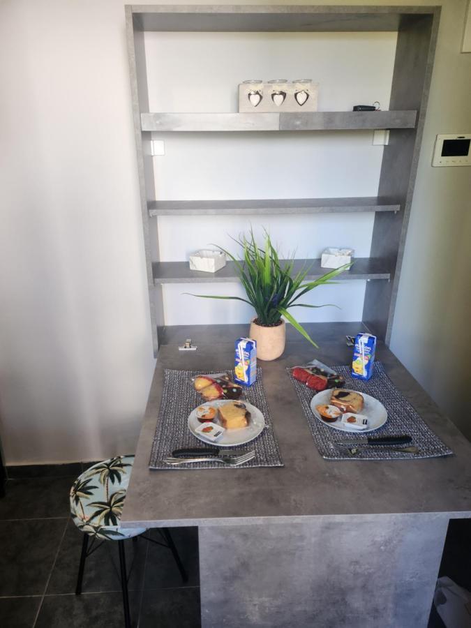 Small Luxury Apartment Anavyssos Luaran gambar
